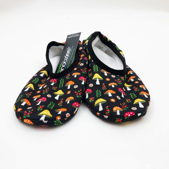 Snoozies Women's Stretch Comfort Skinnies Sketch Polka Dot Mushrooms Medium 7/8 - Picture 2 of 6